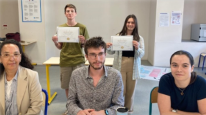 Lauréats et jury du premier groupe